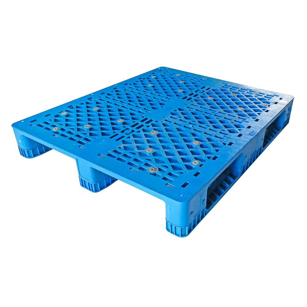 3 skids plastic pallet